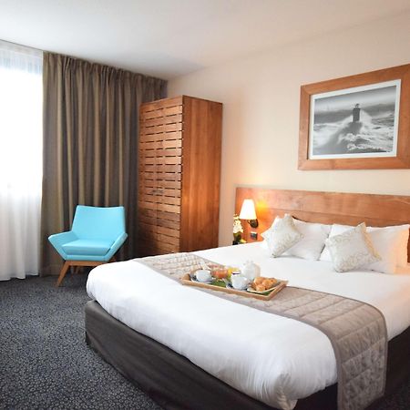 Kyriad Prestige Bordeaux Aeroport Merignac  Bagian luar foto