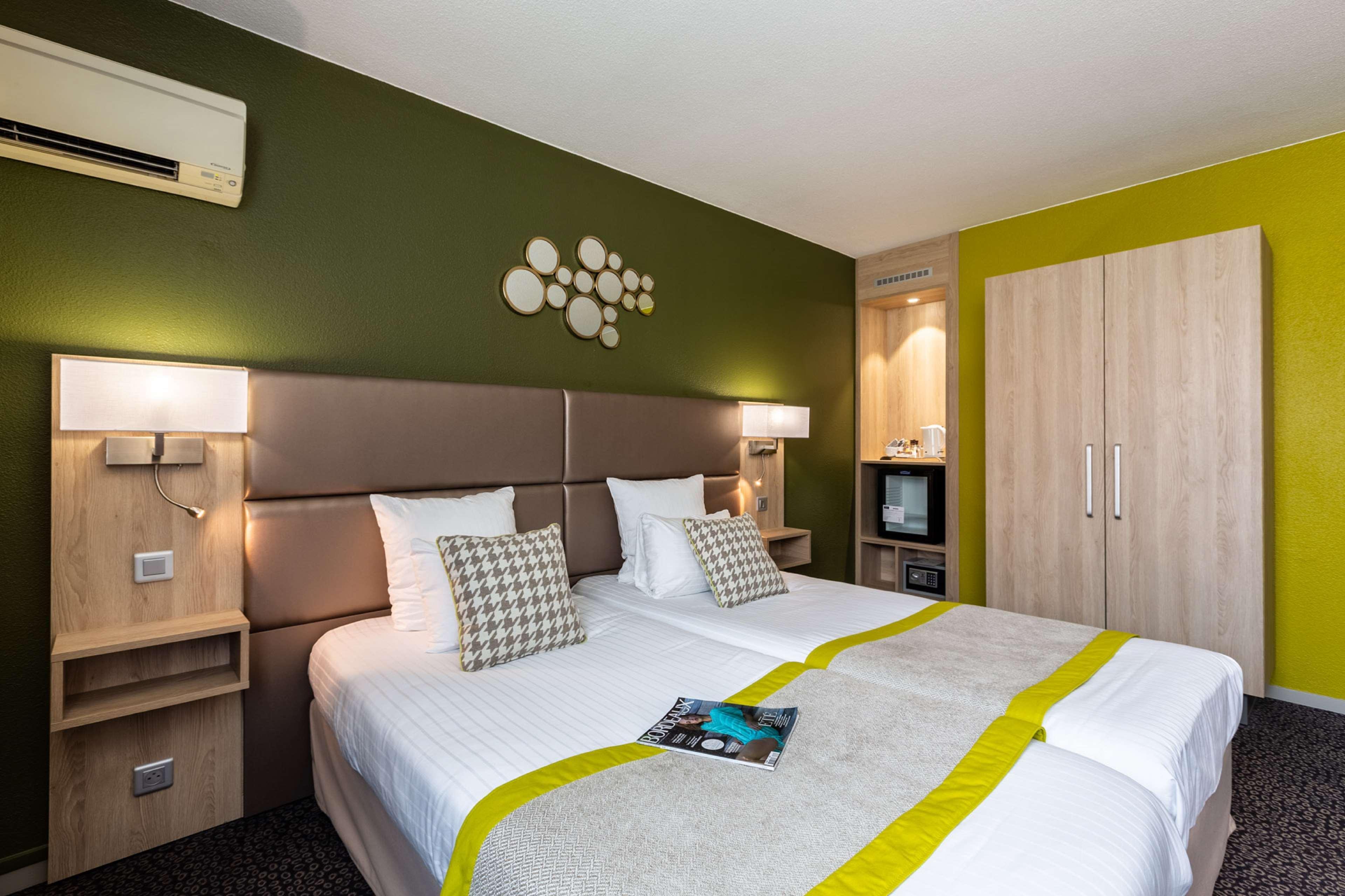 Kyriad Prestige Bordeaux Aeroport Merignac  Bagian luar foto