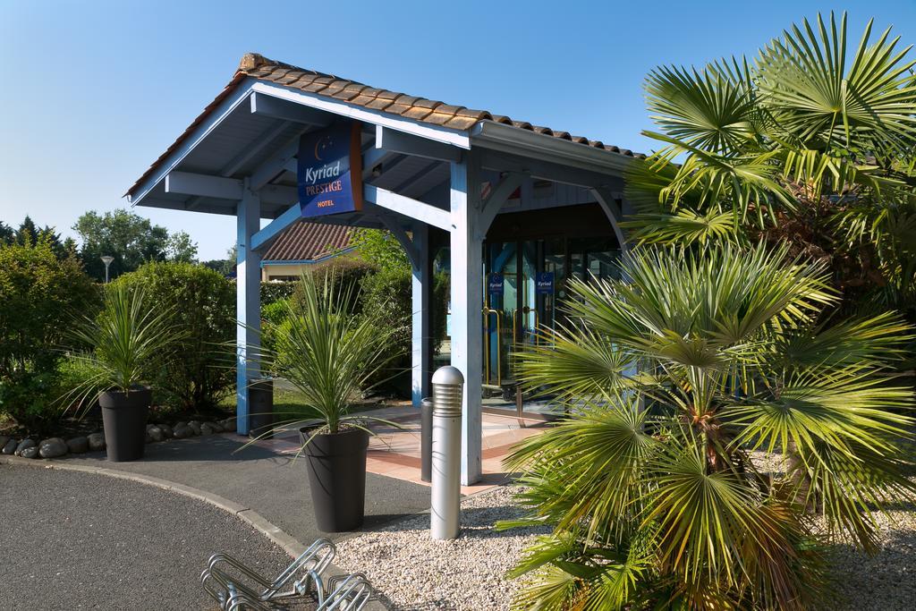 Kyriad Prestige Bordeaux Aeroport Merignac  Bagian luar foto