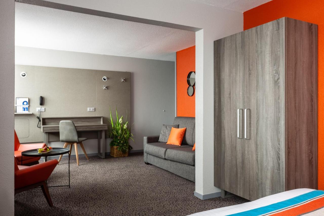 Kyriad Prestige Bordeaux Aeroport Merignac  Bagian luar foto