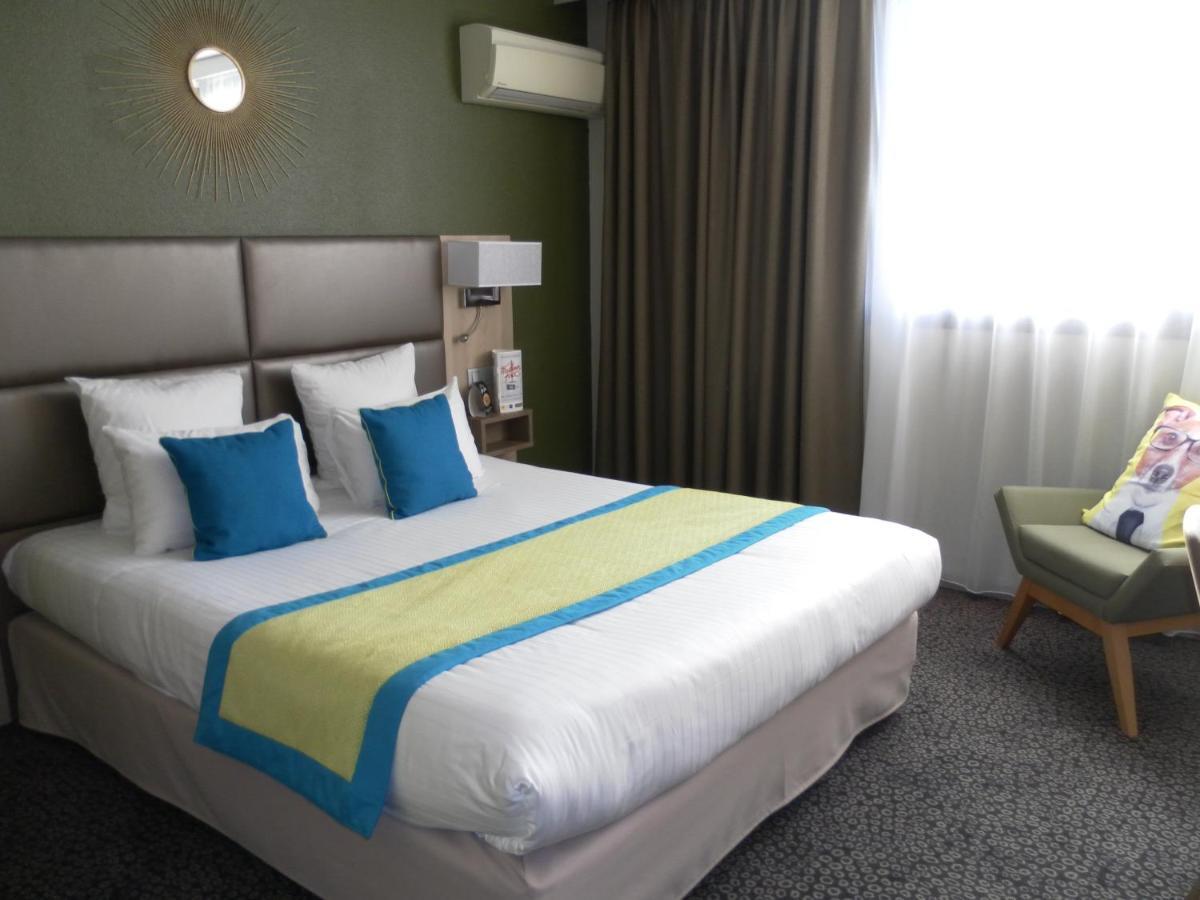 Kyriad Prestige Bordeaux Aeroport Merignac  Bagian luar foto